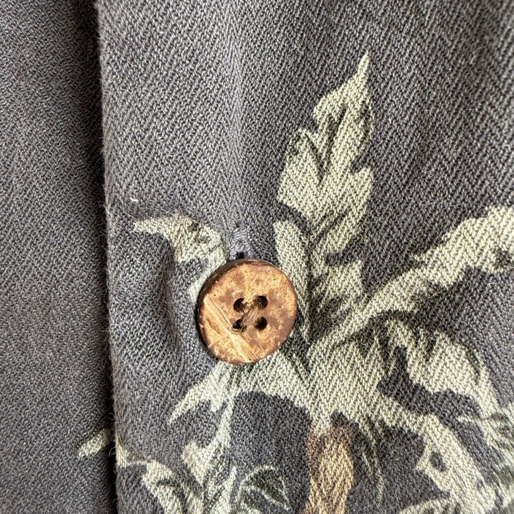 TOMMY BAHAMA Gray Silk Wooden Buttons Mens Hawaiian Button Down Shirt, M - Picture 6 of 7